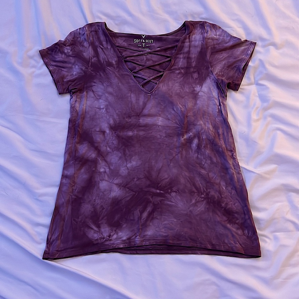 Purple marbled soft and sexy American Eagle Outfitters tee.